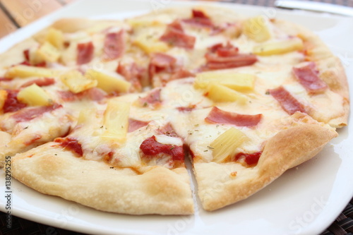 Hawaiian pizza