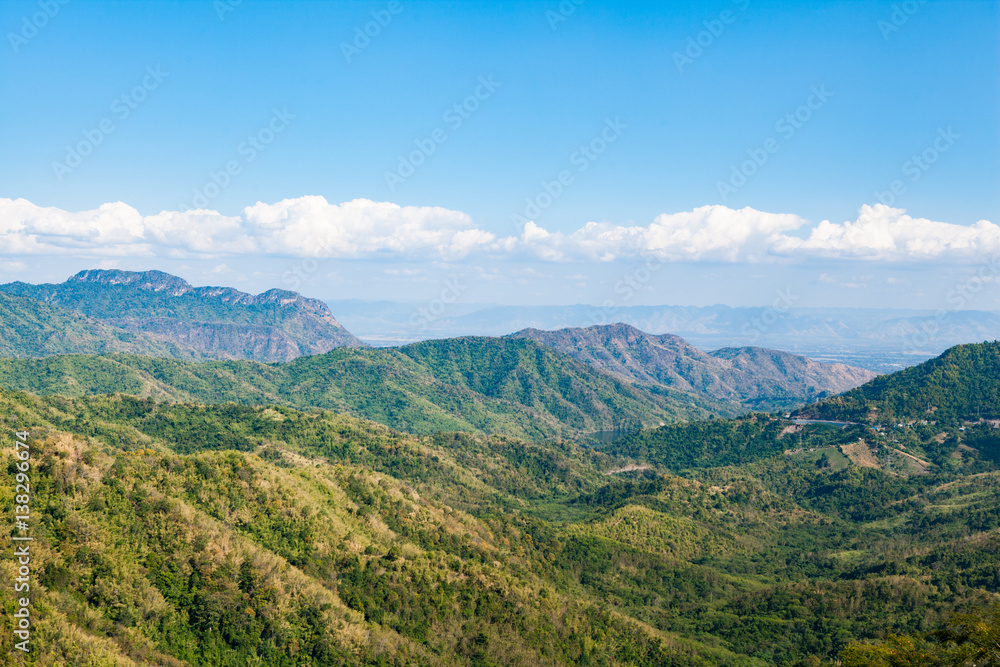 Naklejka premium mountain with sky and cloudy at Khao-kho Phetchabun,Thailand..
