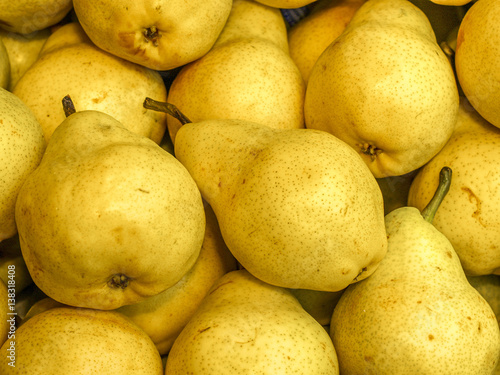 Naschmarkt fruit williams pears photo