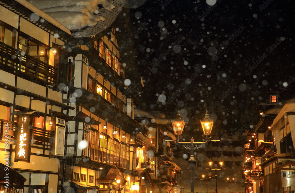 冬の銀山温泉 冬の銀山温泉