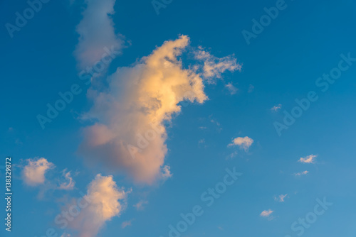 Fototapeta Naklejka Na Ścianę i Meble -  blue sky and white cloud on day time.