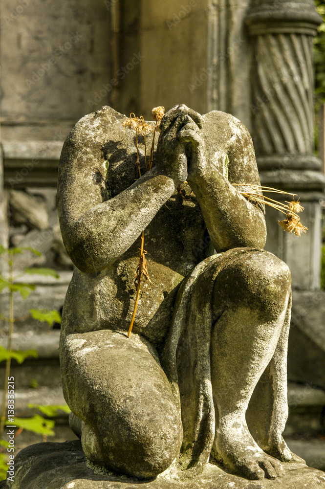 Lviv, Lychakivske graveyard, statue without head, Ukraine, Weste Lviv, Lychakivske graveyard, statue without head, Ukraine, Weste