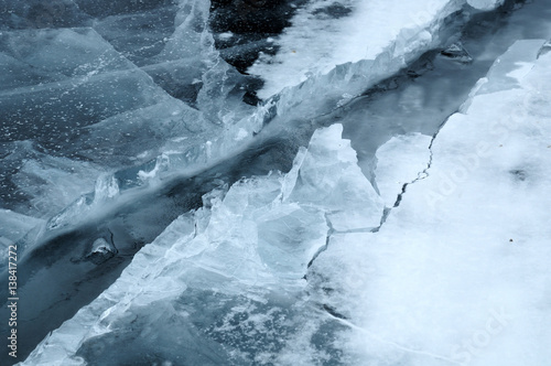 Schilderij op canvas Ice hummocks on the northern shore of Olkhon Island on Lake Baikal