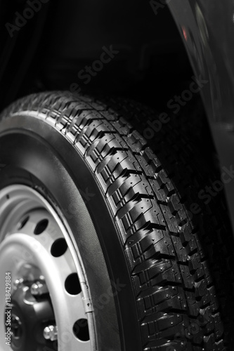 Close up car wheel and tires © OHishi_Foto