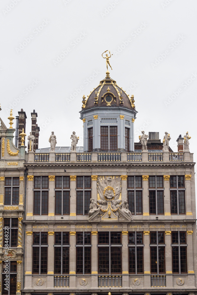 Fototapeta premium Facade of buildings in Grand Square in Brussels, Belgium
