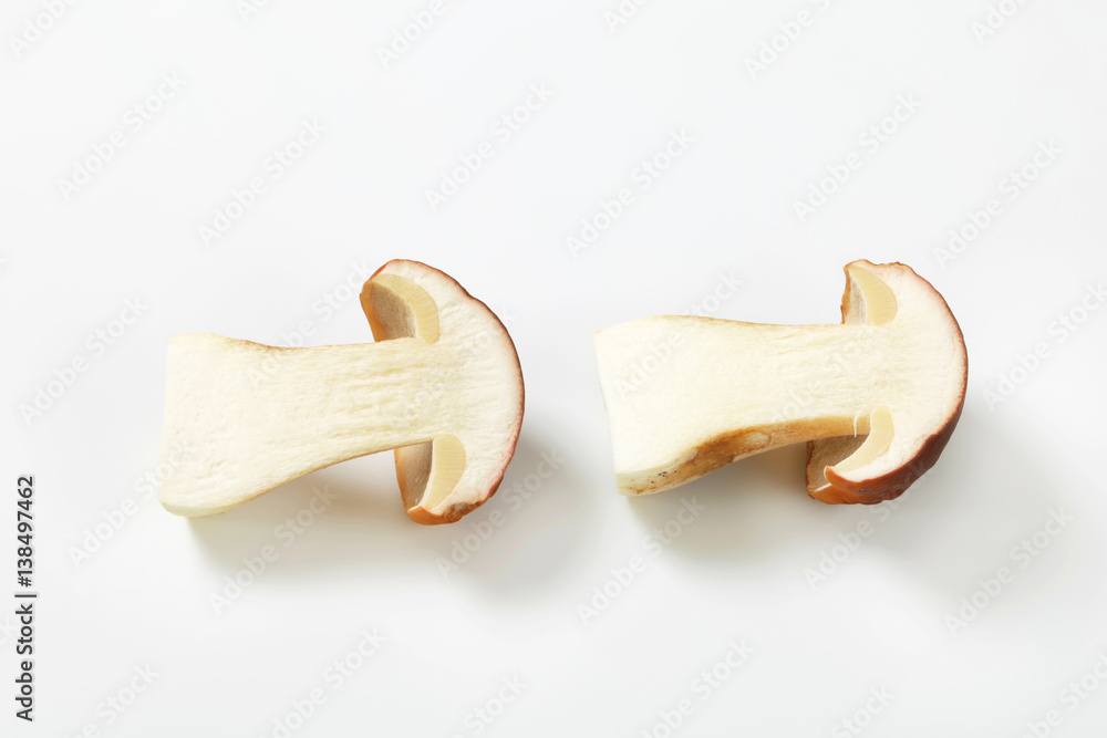 Fototapeta premium halved boletus mushroom