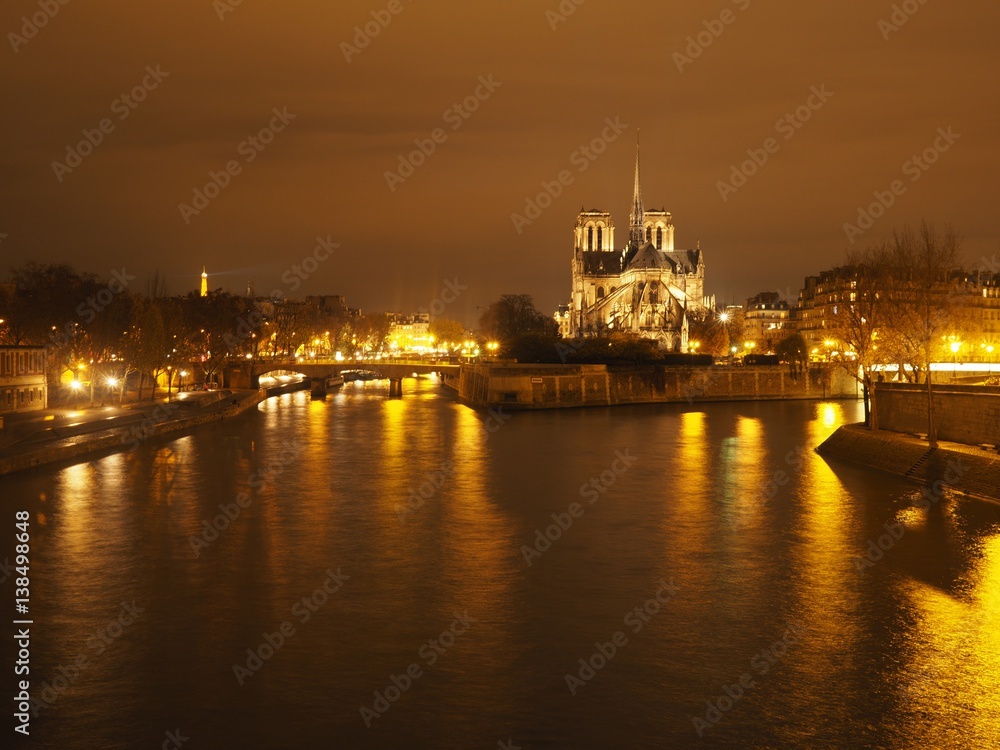 Beautiful Sunset on the Seine River, Notre Dame de de Paris