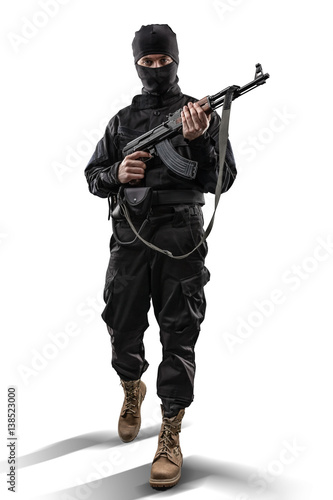 Soldier with assault rifle isolated © 27mistral