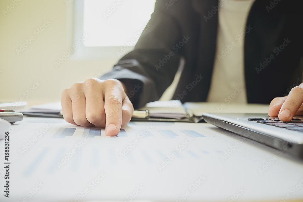 Fototapeta premium Asian Business woman discussion and analysis data at meeting