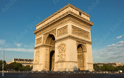 The famous Triumphal Arch , Paris, France. © kovalenkovpetr