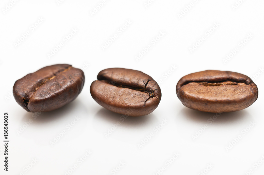 Naklejka premium ganze Kaffeebohnen 
