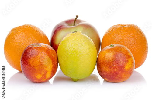 лимон яблоко апельсин