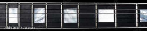 Nahaufnahme eines Gitarren Griffbrettes