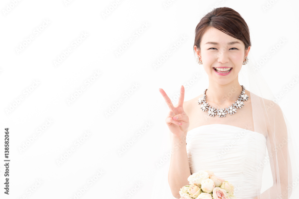 ピースサイン・ウェディング・新婦