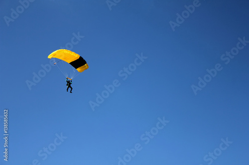 Slika na platnu skydiver on clear blue sky, parachutist