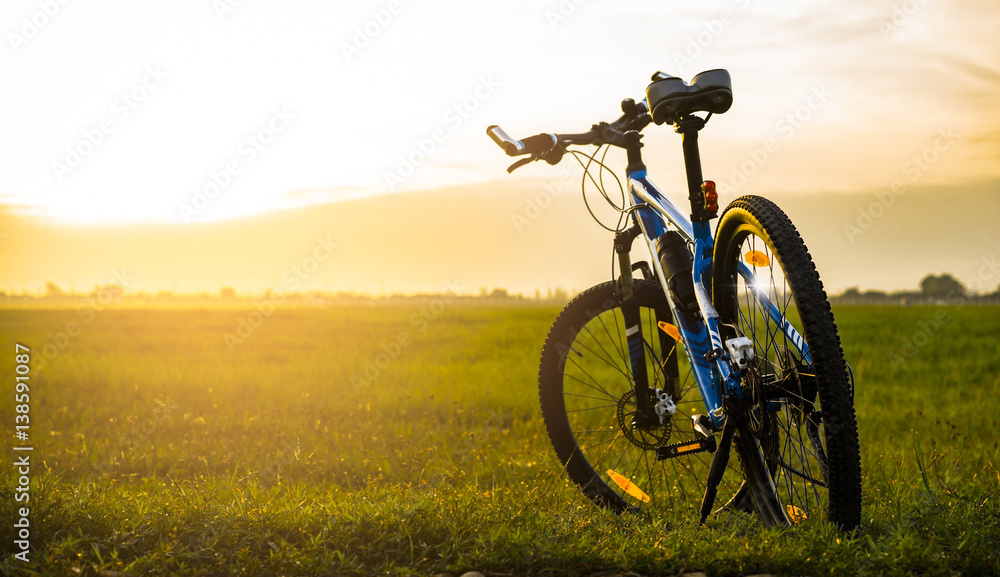 Mountain bike in the morning Mountain bike in the morning