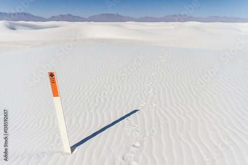 Signpost in the middle of nowhere, Alkali Flat trail, White Sands National Monument