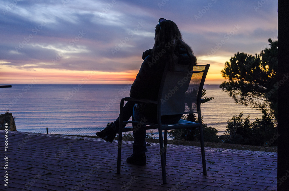 Obraz premium Watching the sunset