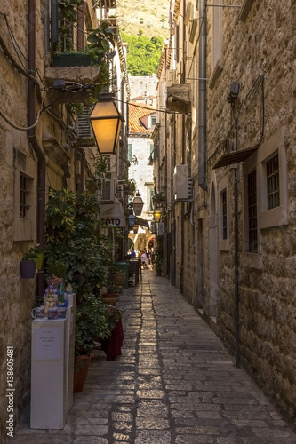 Fototapeta Naklejka Na Ścianę i Meble -  Narrow street in Old Town Dubrovnik