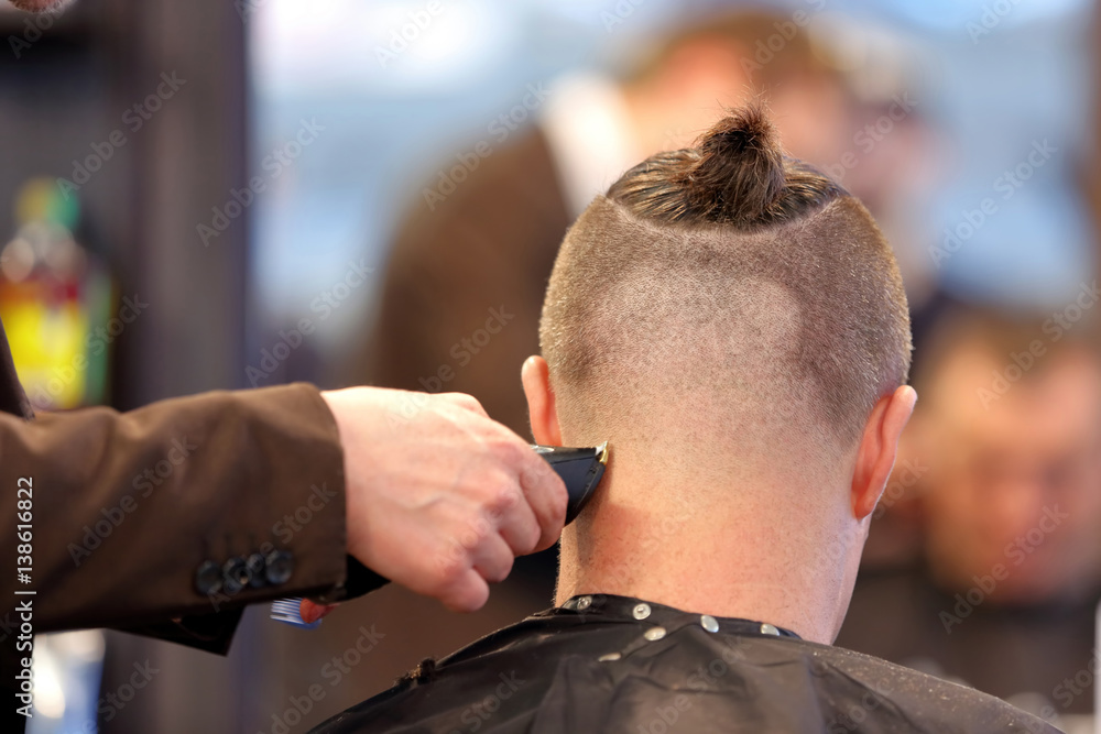 Barber shave and modeling beard by electric trimer Barber shave and modeling beard by electric trimer