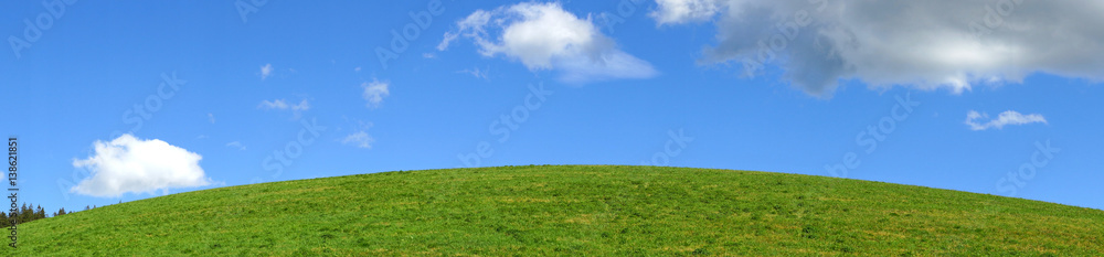 Wiese mit Himmel und ländliche Idylle - Panorama Bild Querformat Wiese mit Himmel und ländliche Idylle - Panorama Bild Querformat