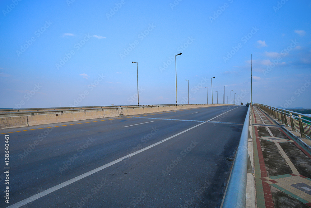 Fototapeta premium Light poles on Highway