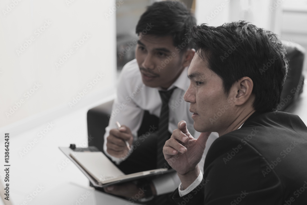 Fototapeta premium business team discussing ideas and planning project to investment in overseas Branches