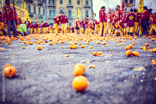 Carnevale di Ivrea, Battaglia delle Arance