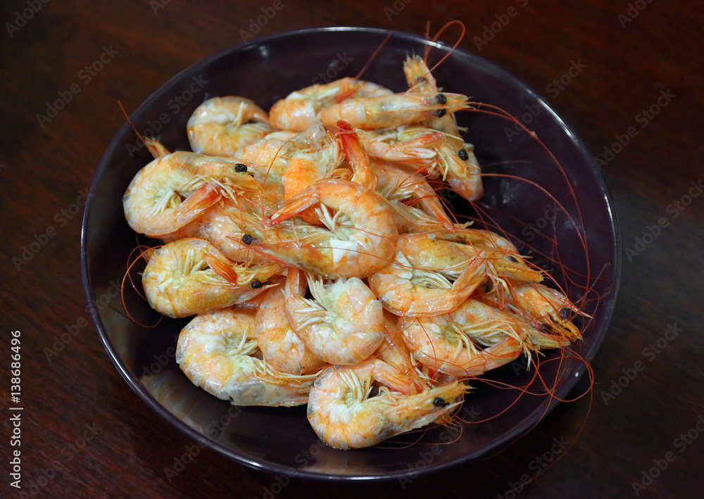 Cooked shrimp in bowl Cooked shrimp in bowl
