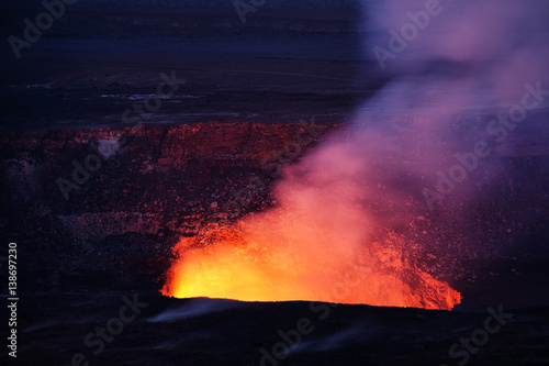 Kilauea volcano erupting in Hawaii Volcanoes Nationalpark (seen from Jaggar Museum)