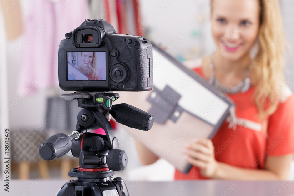 Naklejka premium Showing shopping on a video
