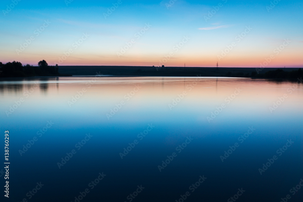 Fototapeta premium Son lake and blue sky