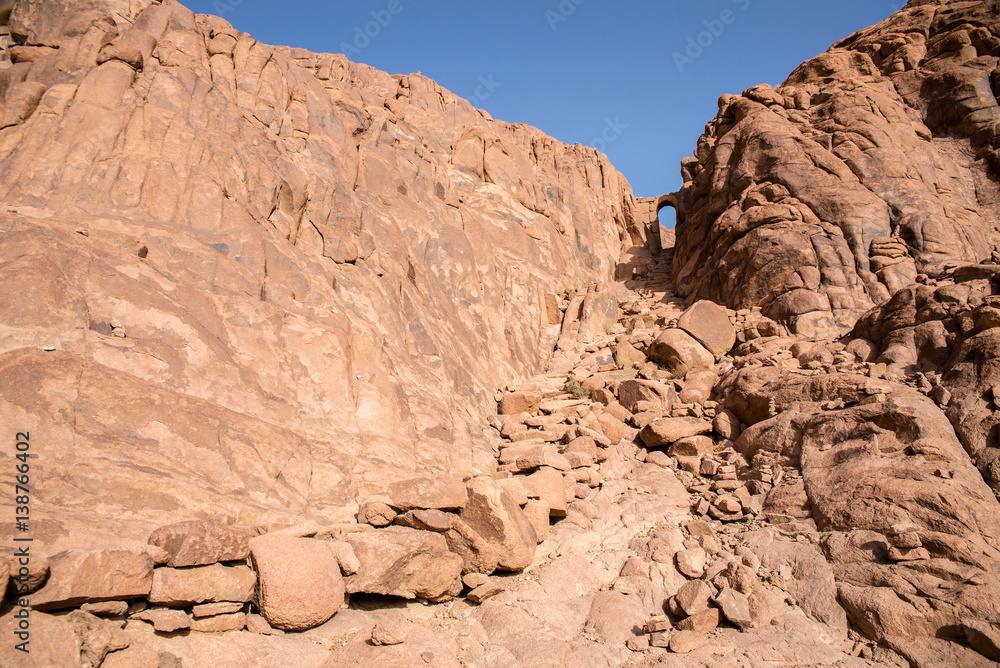 Fototapeta premium beautiful landscape in the mountains of Sinai at dawn