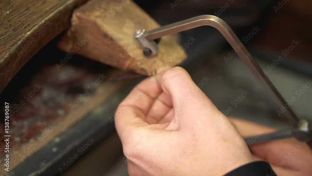 Cut superfluous piece of the sample use the saw