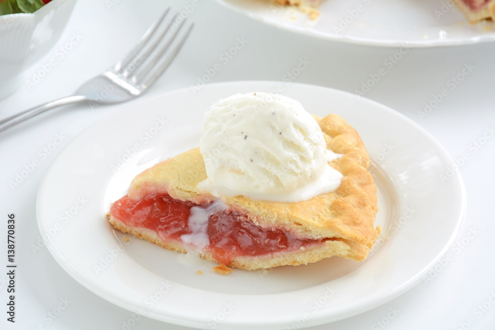 Strawberry rhubarb pie