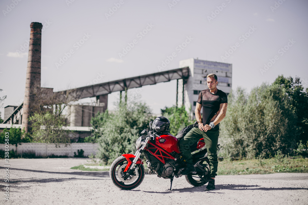 motorcyclis holds great time motorcyclis holds great time