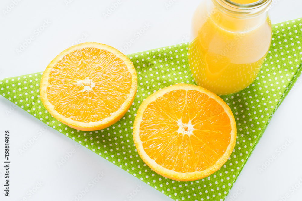 Frisch gepresster Orangensaft Stock Photo Adobe Stock