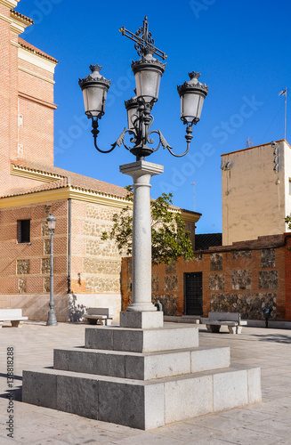 Crucero católico en la Plaza de las Cadenas de Illescas (Toledo) photo