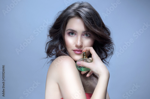 woman beauty portrait with parfume