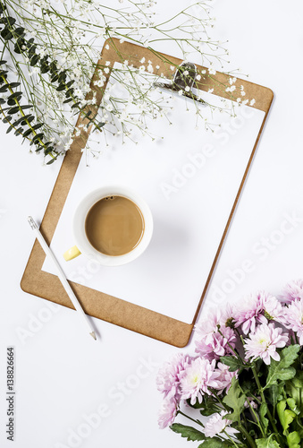 Clipboard with flowers