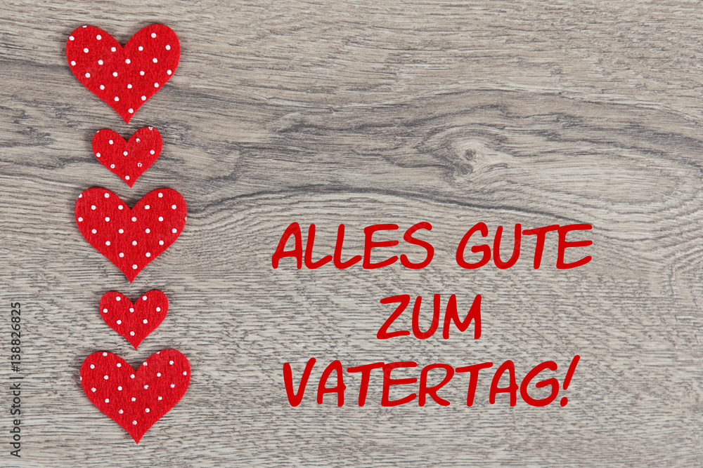 Herzen Auf Holzhintergrund: Alles Gute Zum Vatertag! Stock Photo 