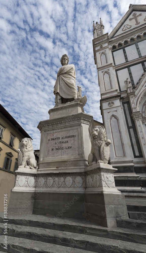 Dante Alighieri statue, Church of Santa Croce_Firenze, Tuscany, Italy