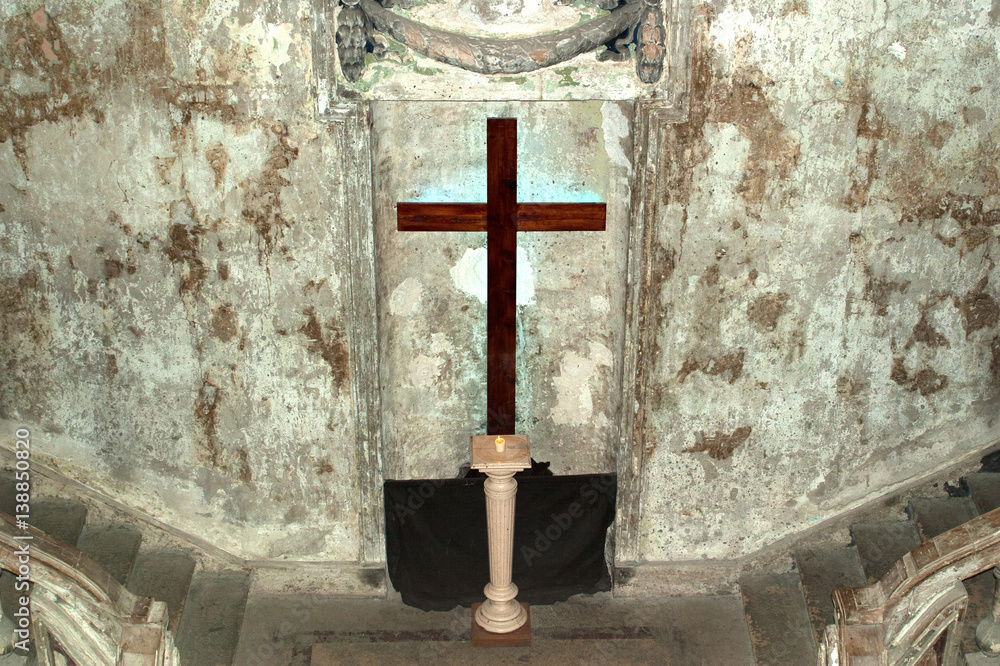 The cross in the burnt Church