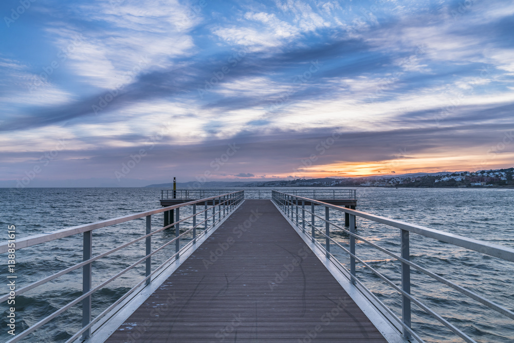 Obraz premium Mediterranean Pier Near the Straight of Gibraltar