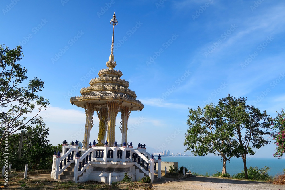Fototapeta premium Shrine at the sea, Thailand