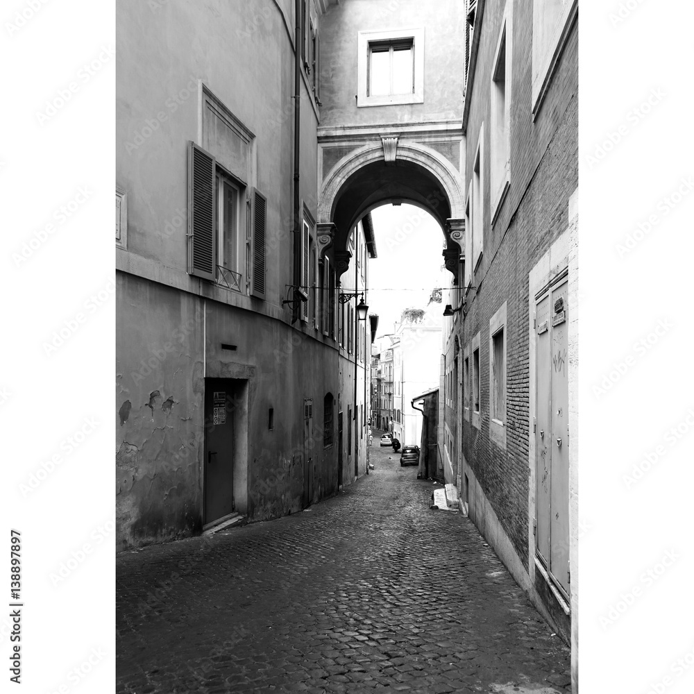 ヨーロッパの路地裏 Stock 写真 Adobe Stock