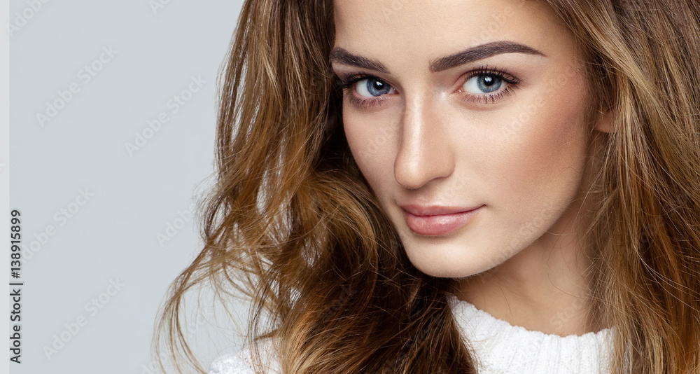 Obraz premium Beautiful face of female model