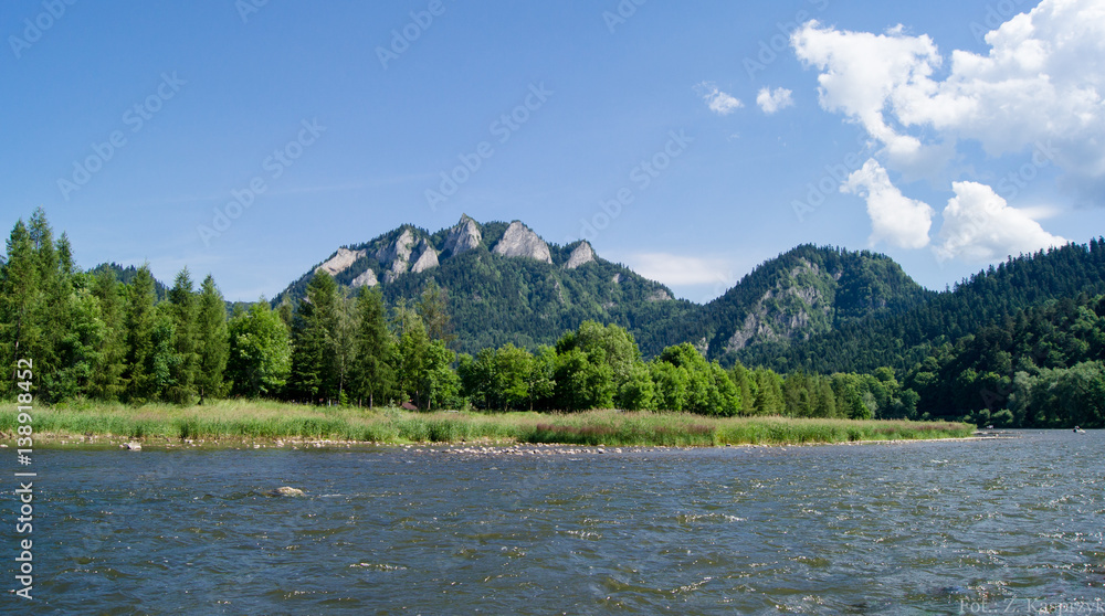Rafting on Dunajec river