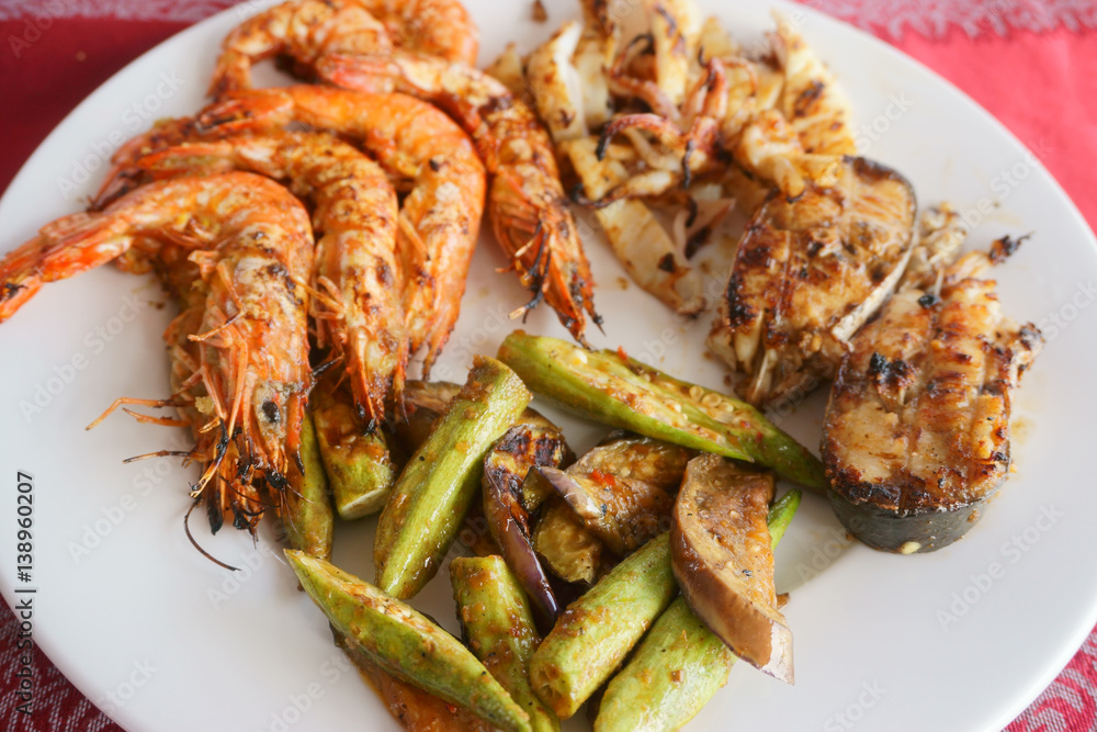 shrimp and seafood a plate