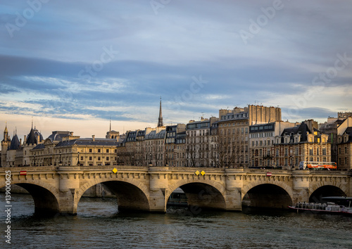 pont parisien